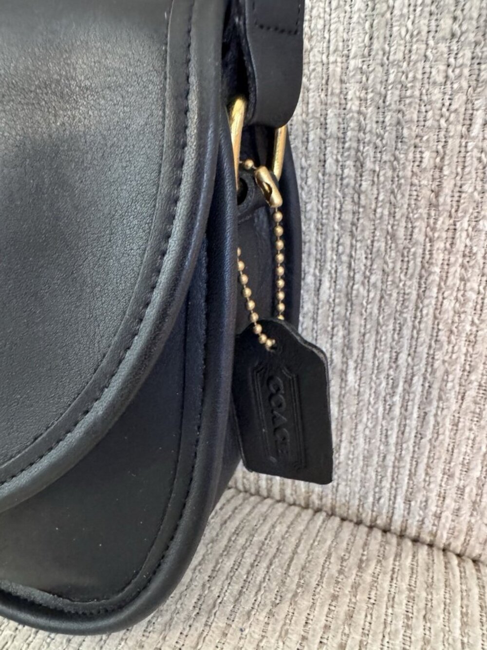 Vintage Coach Watson Black Leather Crossbody Bag Turnlock 9981 MINT - Picture 3 of 16